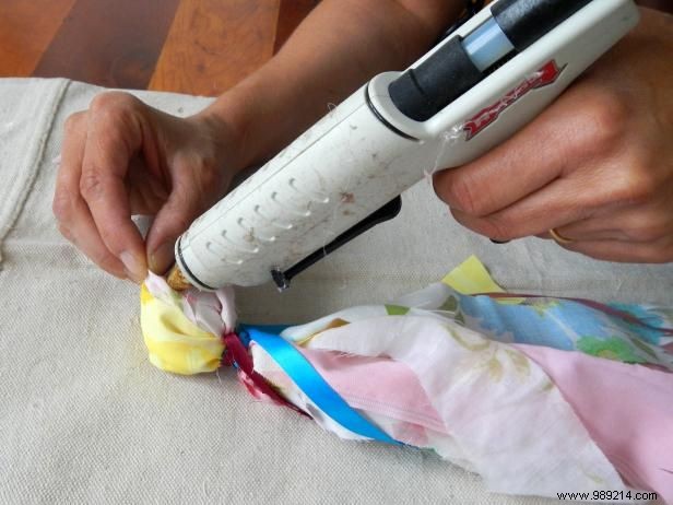 How to make tablecloth weights for a picnic table