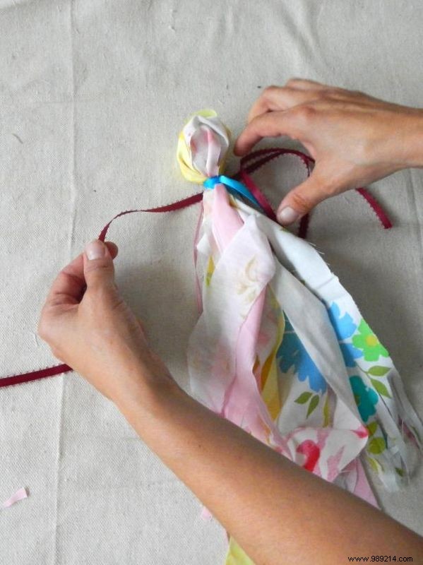 How to make tablecloth weights for a picnic table