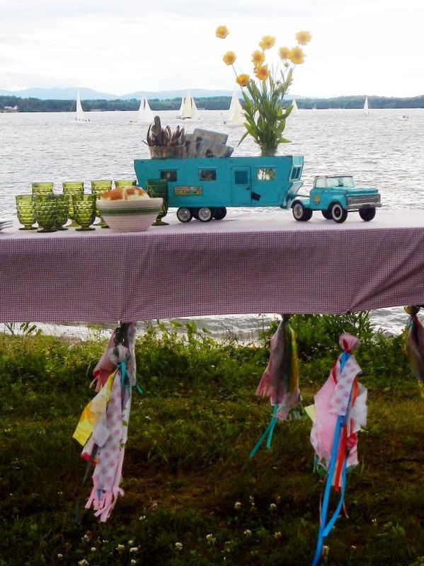 How to make tablecloth weights for a picnic table