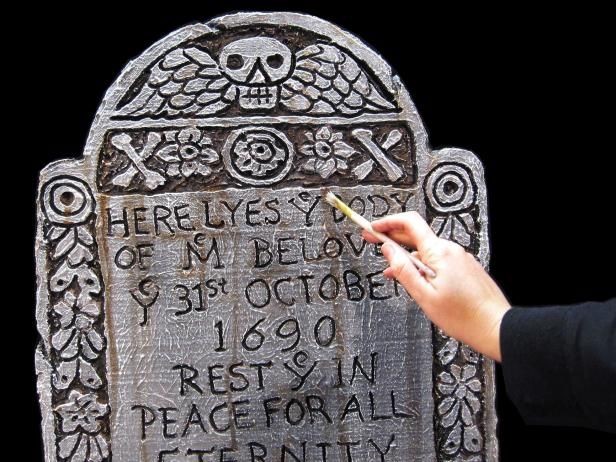 How to Make Styrofoam Tombstones for Halloween