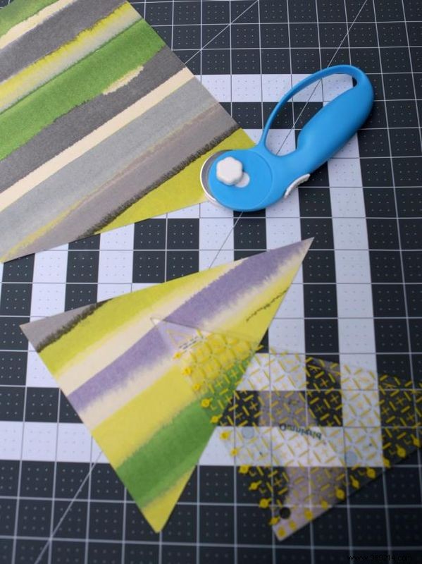 How to make a double-sided fabric bunting