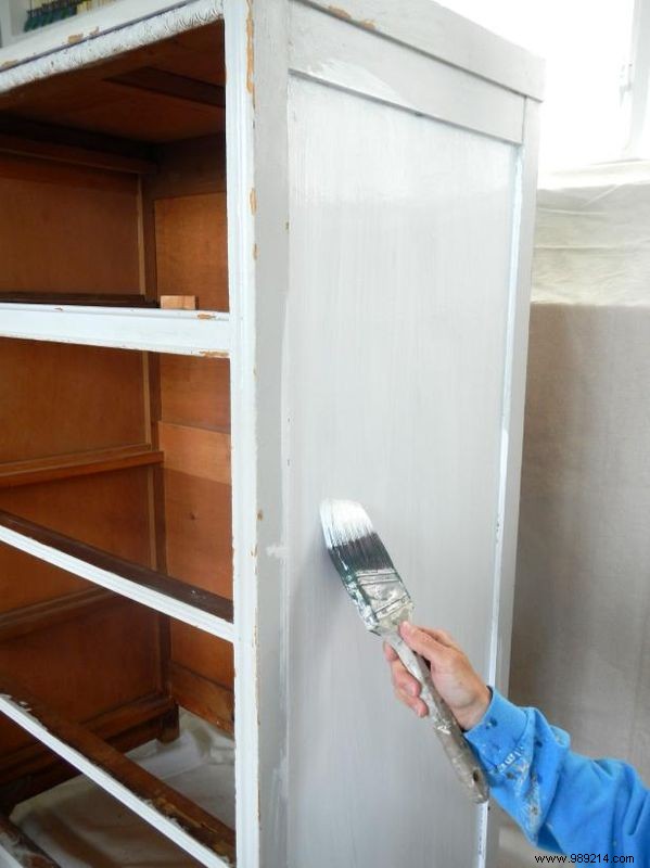 How to paint a geometric pattern on a dresser