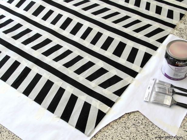 How to paint a patterned rug