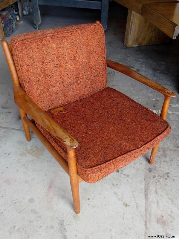 How to Finish a Vintage Mid-Century Modern Chair