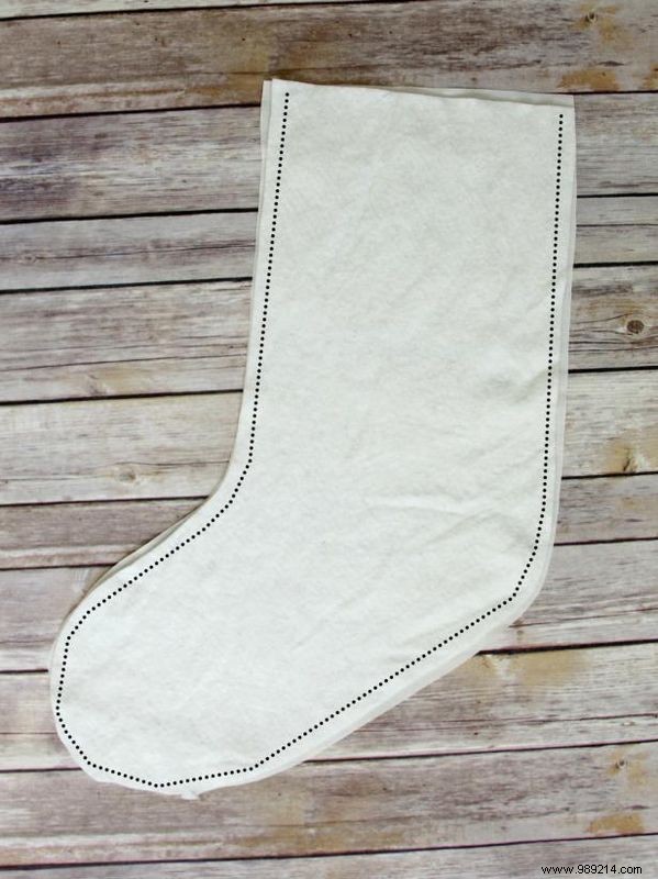 How to sew a Christmas stocking with curly fringes