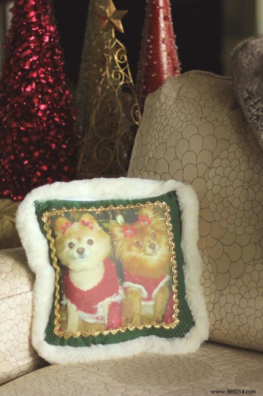 How to sew a festive pillow for the holidays