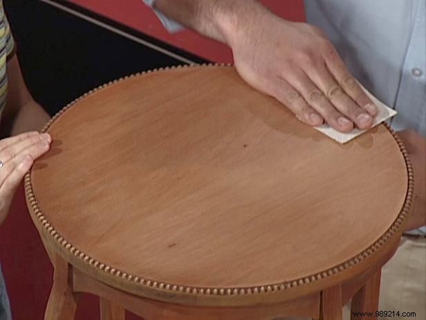 How to stain wooden furniture