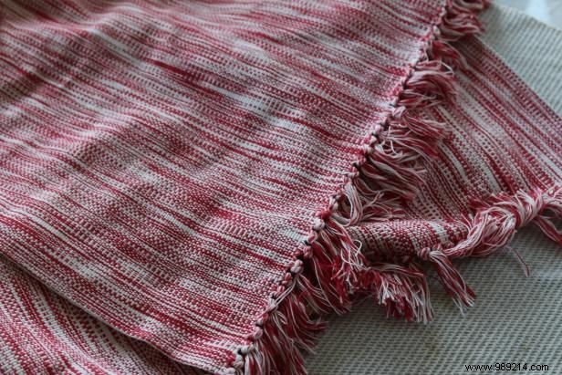 How to turn a flat woven rug into a slip stitch pillow