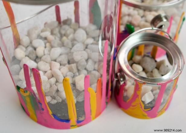 How to turn light paint cans into colored terrariums