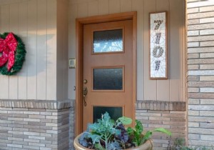 How to turn broken dishes into mosaic house numbers