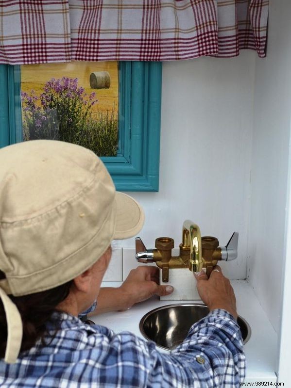 How to turn an old entertainment center into a play kitchen