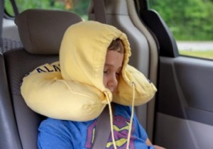 How to Recycle a Hoodie into a Cozy Travel Pillow