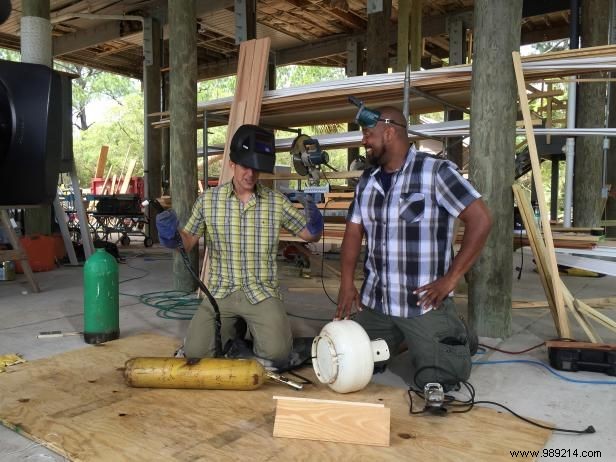 How to recycle gas cylinders into pendant lights