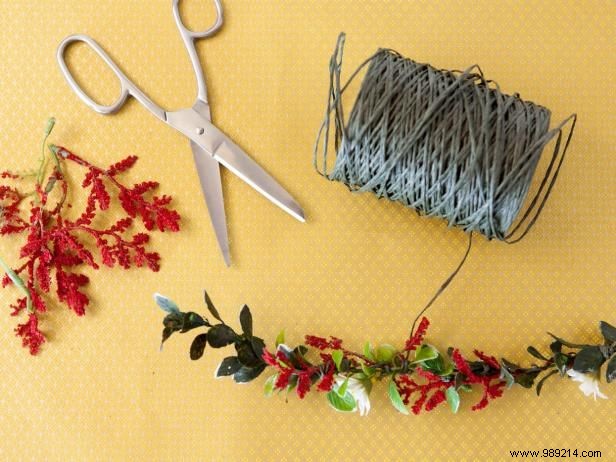 How to wrap a gift in Floral Garland