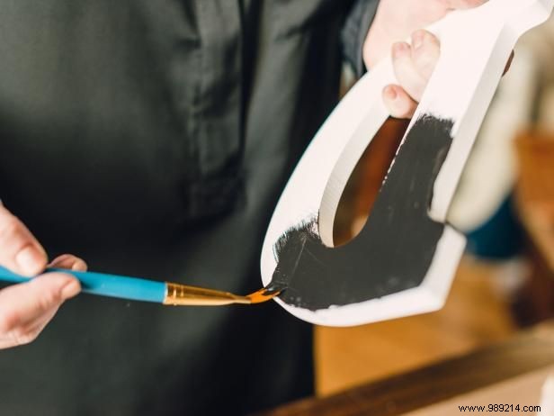 How to use wine corks to make monogram letters