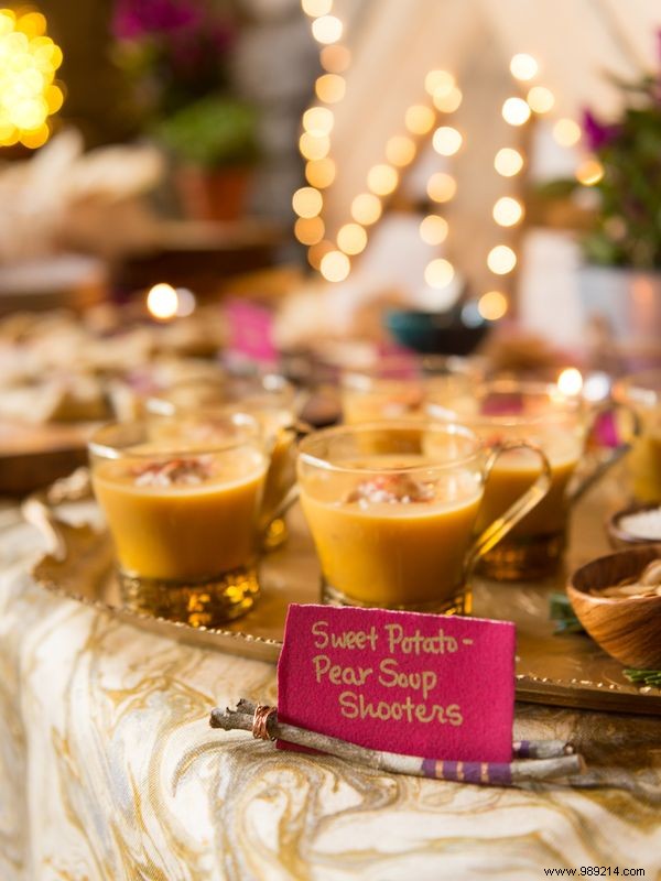 Make these pretty, rustic place card holders