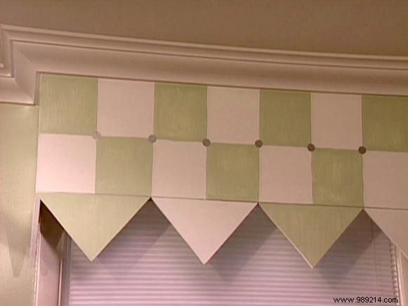 Make a plywood cornice board