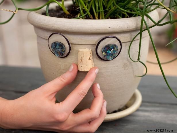 Personalize your pots Put a face on your pots